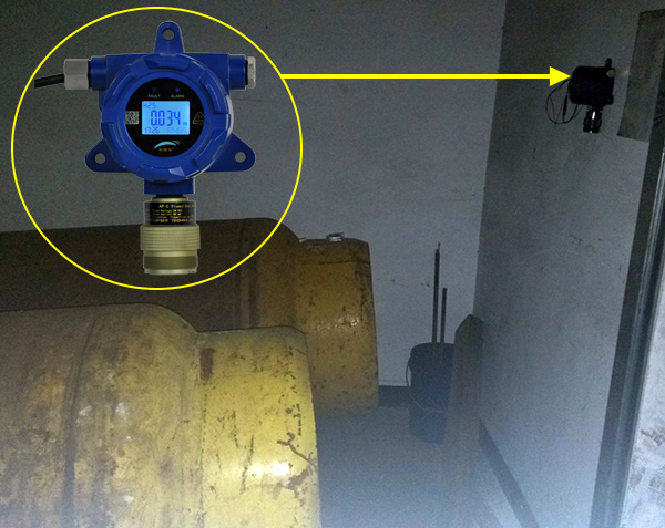 氨气检测仪在手表厂液氨泄露检测应用案例现场安装图1