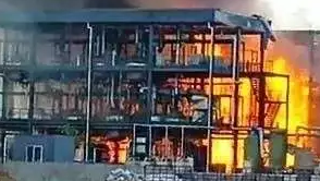 (转发)四川江安县一工业园区发生爆燃事故 已致19人死亡