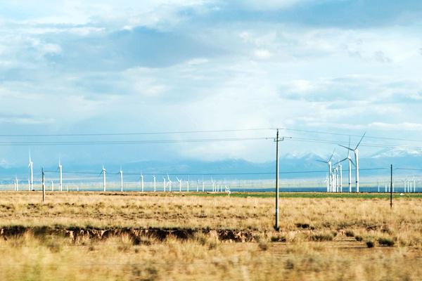 降碳17%，实施“碳排放双控”，十五五规划定调绿色发展新航向！